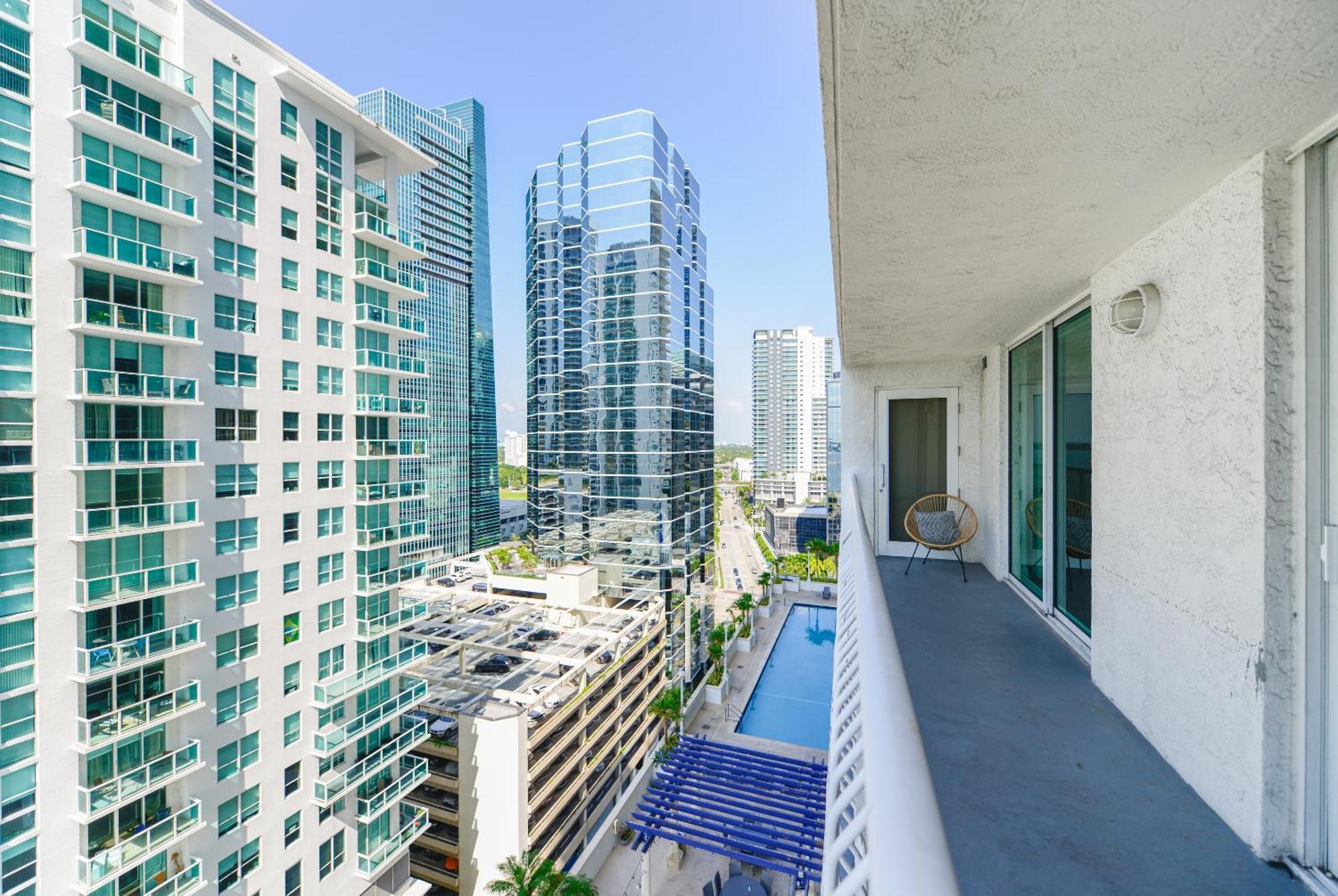 Amazing 3 Bedroom Condo At Brickell With Pool Miami Ngoại thất bức ảnh